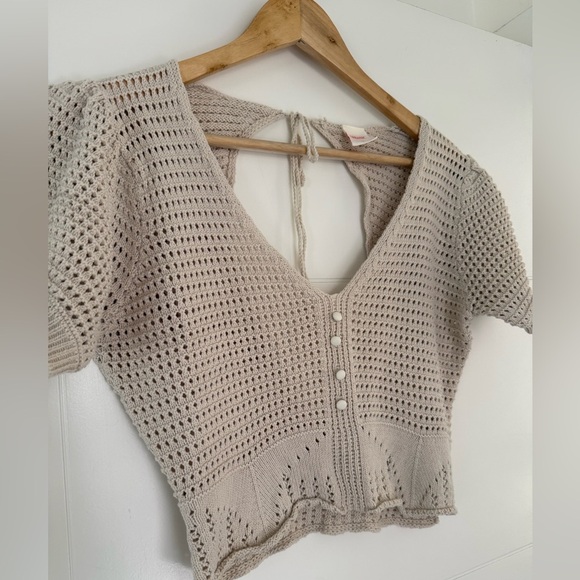 Urbanic Keyhole Back Pointelle-Knit Cropped Sweater, size large. - Picture 2 of 5